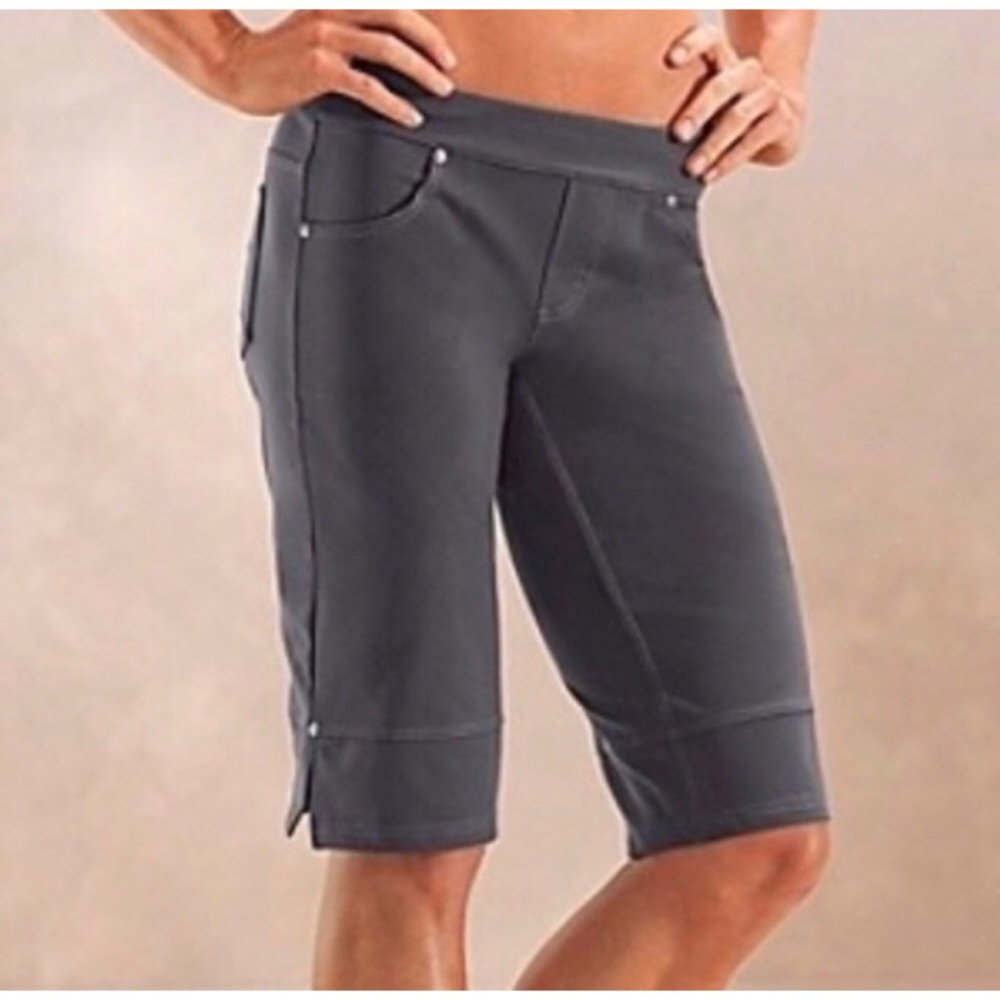 ATHLETA Bettona Bermuda Shorts Long Stretch Sz M